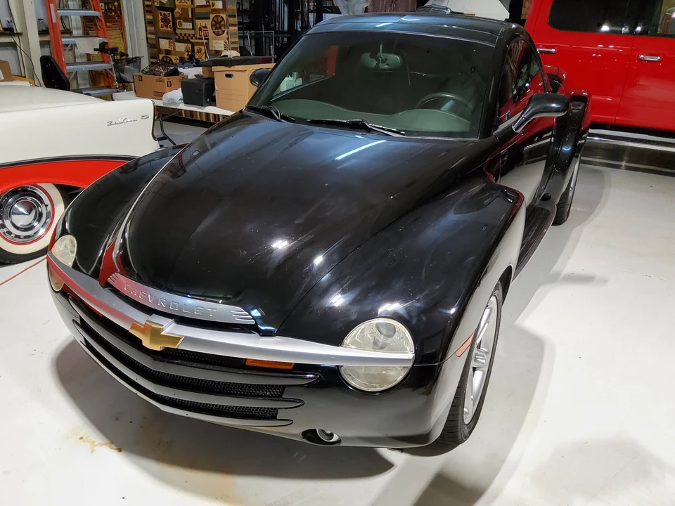 2004 Chevrolet SSR - Image 20 of 31