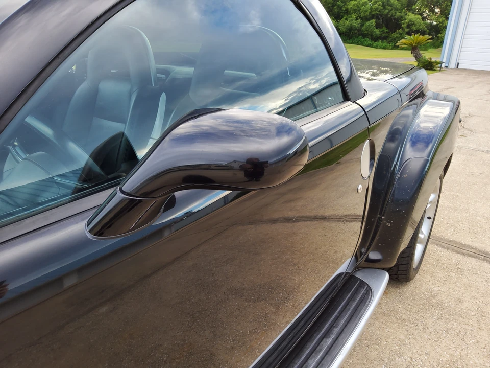 2004 Chevrolet SSR - Image 12 of 31