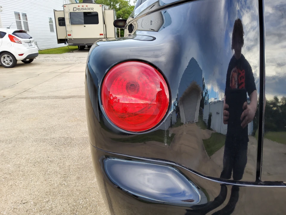 2004 Chevrolet SSR - Image 14 of 31