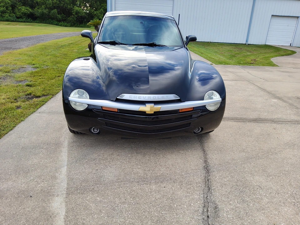2004 Chevrolet SSR - Image 8 of 31