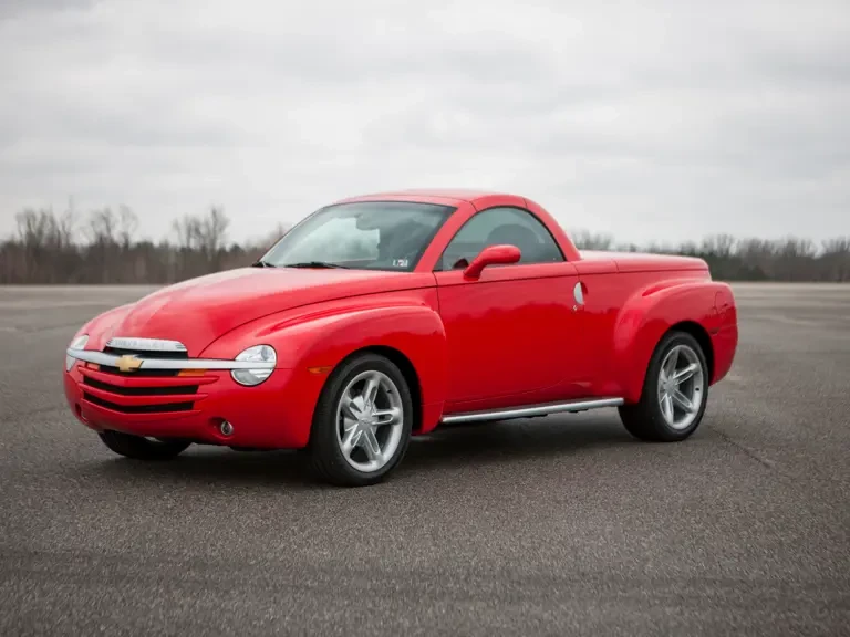 2004 Chevrolet SSR - Image 19 of 31