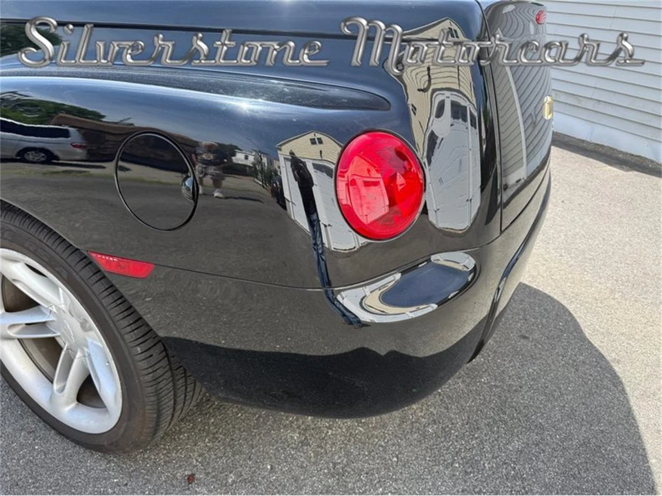 2004 Chevrolet SSR - Image 22 of 31