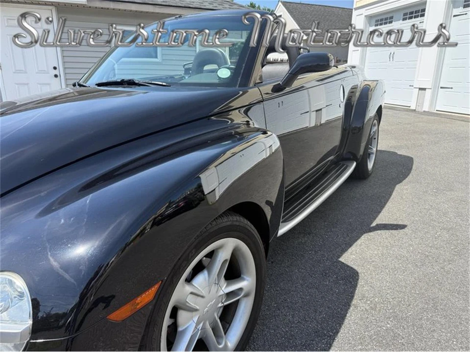 2004 Chevrolet SSR - Image 11 of 31