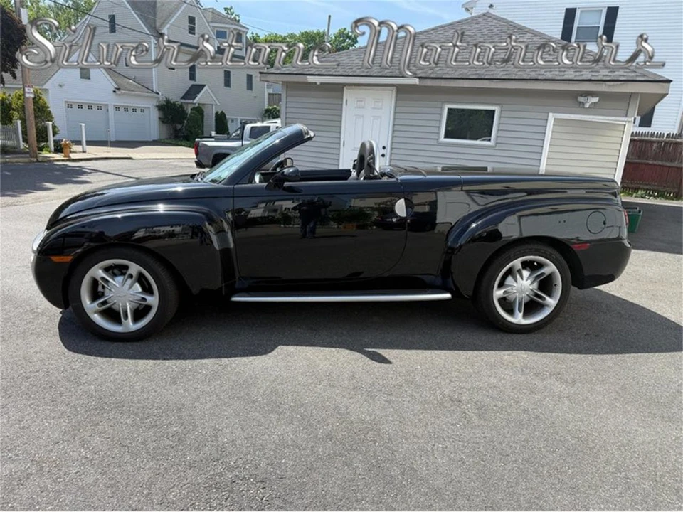 2004 Chevrolet SSR - Image 8 of 31