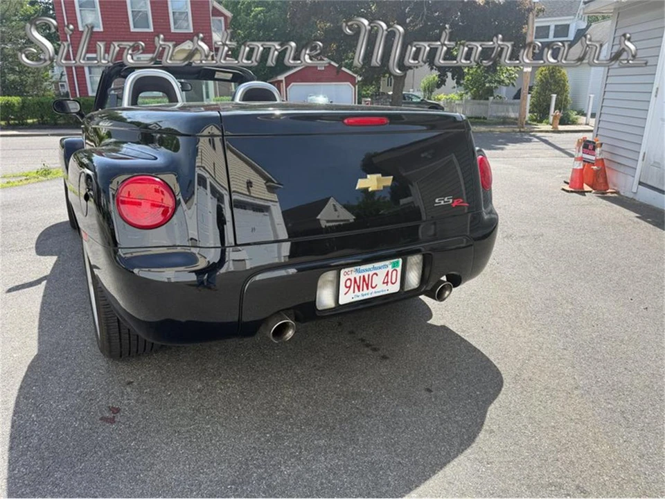 2004 Chevrolet SSR - Image 26 of 31