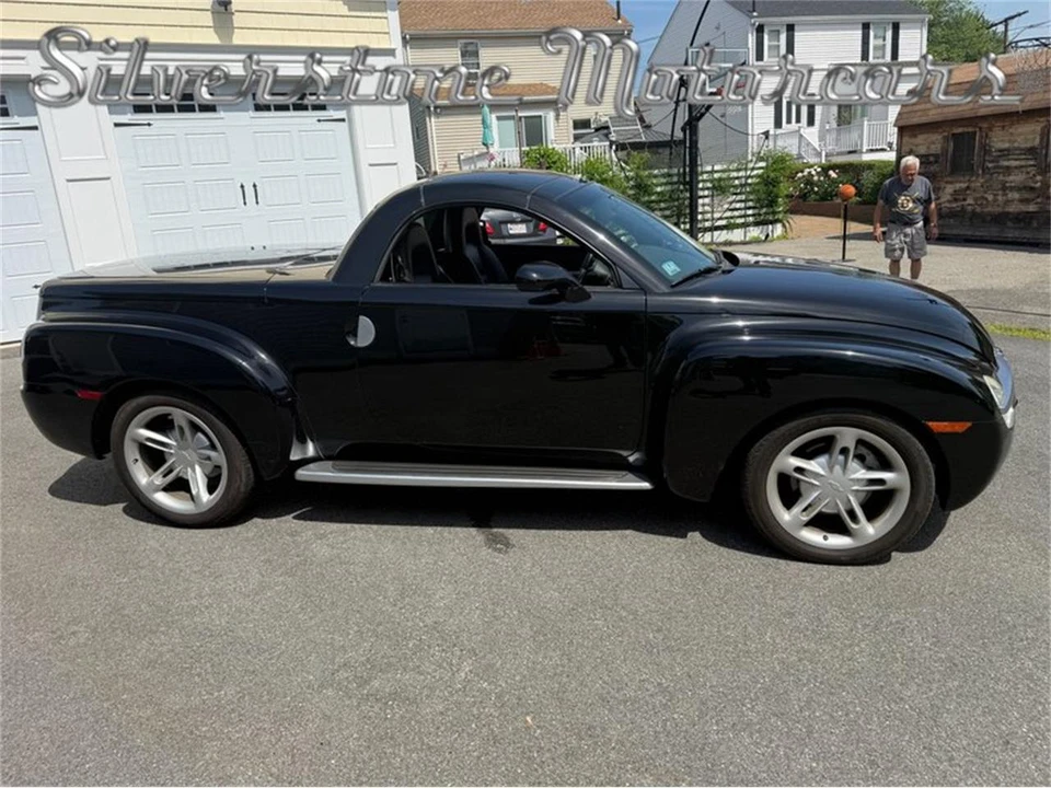 2004 Chevrolet SSR - Image 29 of 31