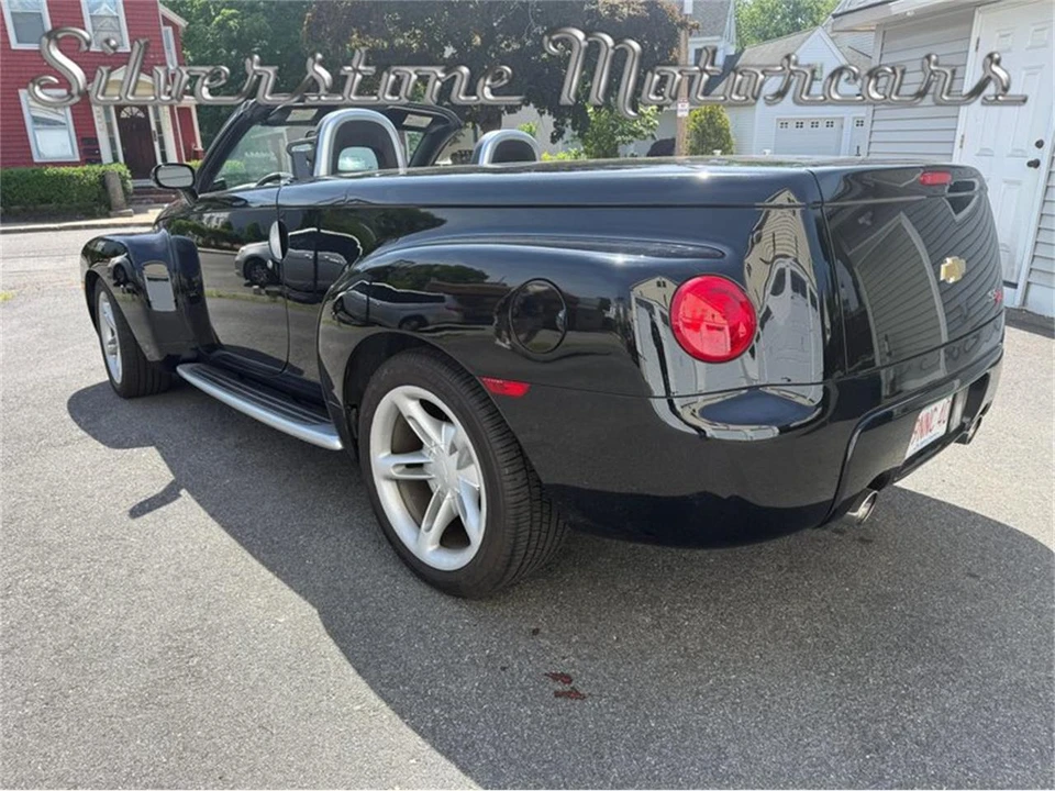 2004 Chevrolet SSR - Image 5 of 31