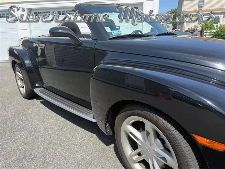 2004 Chevrolet SSR - Image 15 of 31