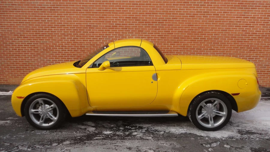 2004 Chevrolet SSR - Image 8 of 8