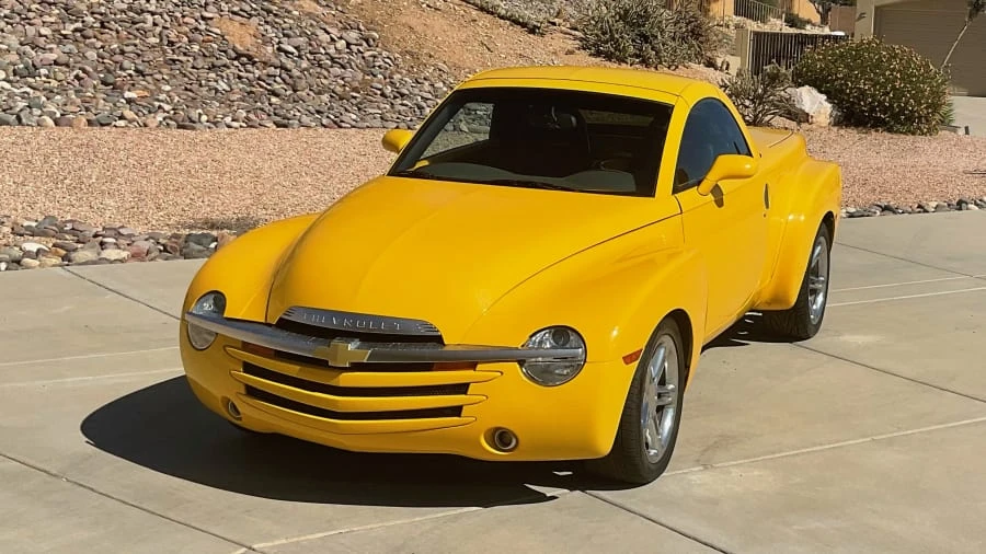 2004 Chevrolet SSR - Image 8 of 8
