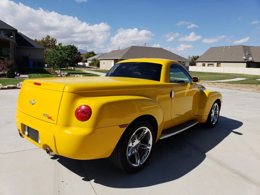 2004 Chevrolet SSR - Image 8 of 10
