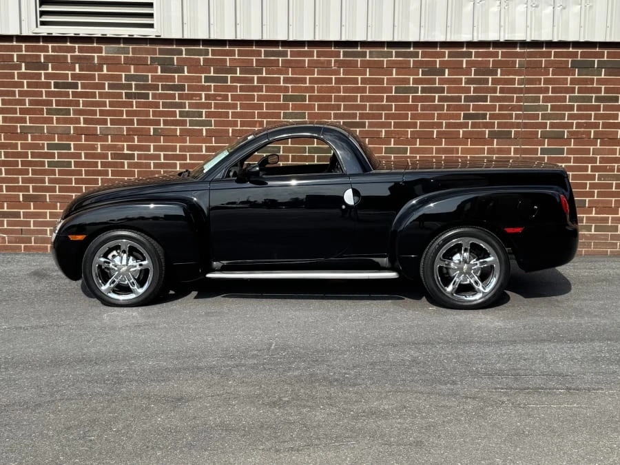 2004 Chevrolet SSR - Image 5 of 11