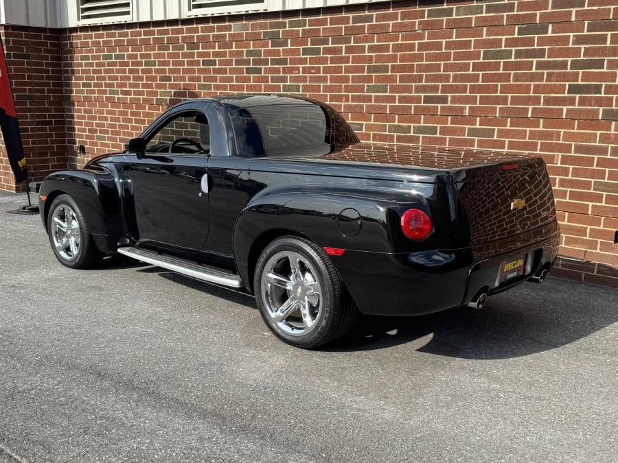 2004 Chevrolet SSR - Image 6 of 11