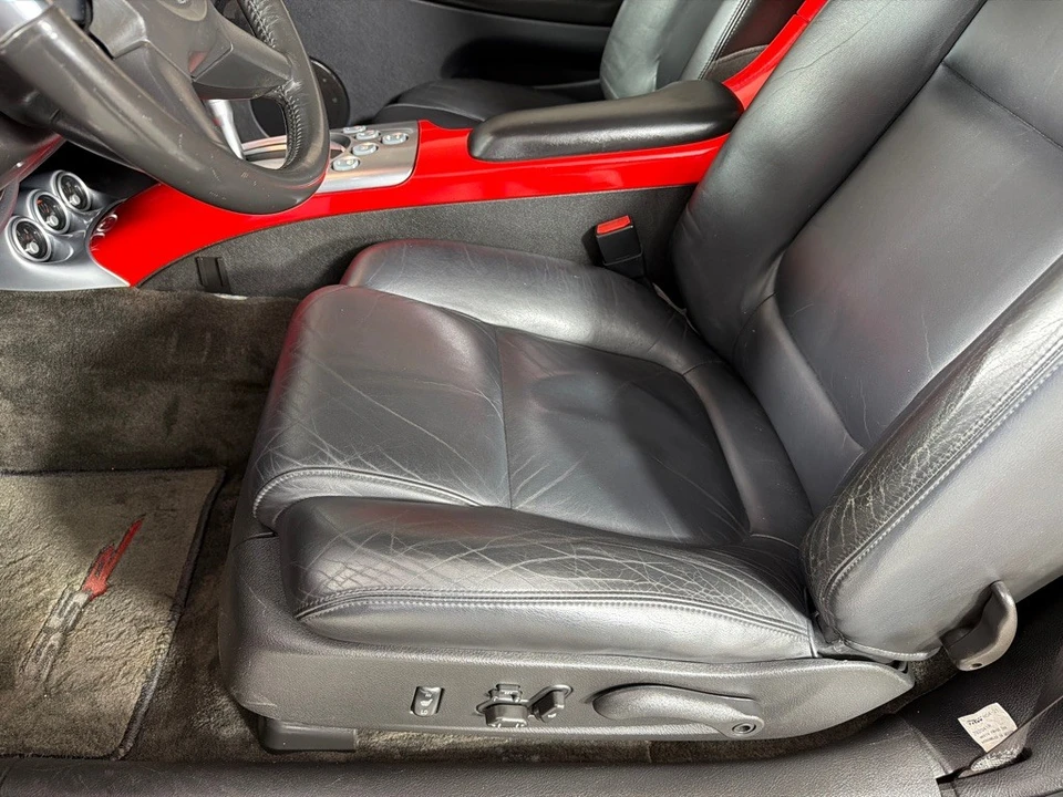 2004 Chevrolet SSR - Image 19 of 29