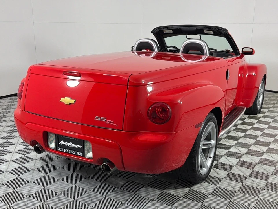 2004 Chevrolet SSR - Image 5 of 29