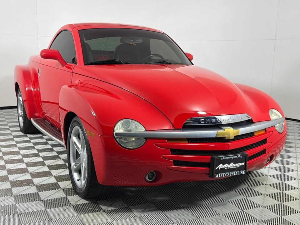 2004 Chevrolet SSR - Image 11 of 29