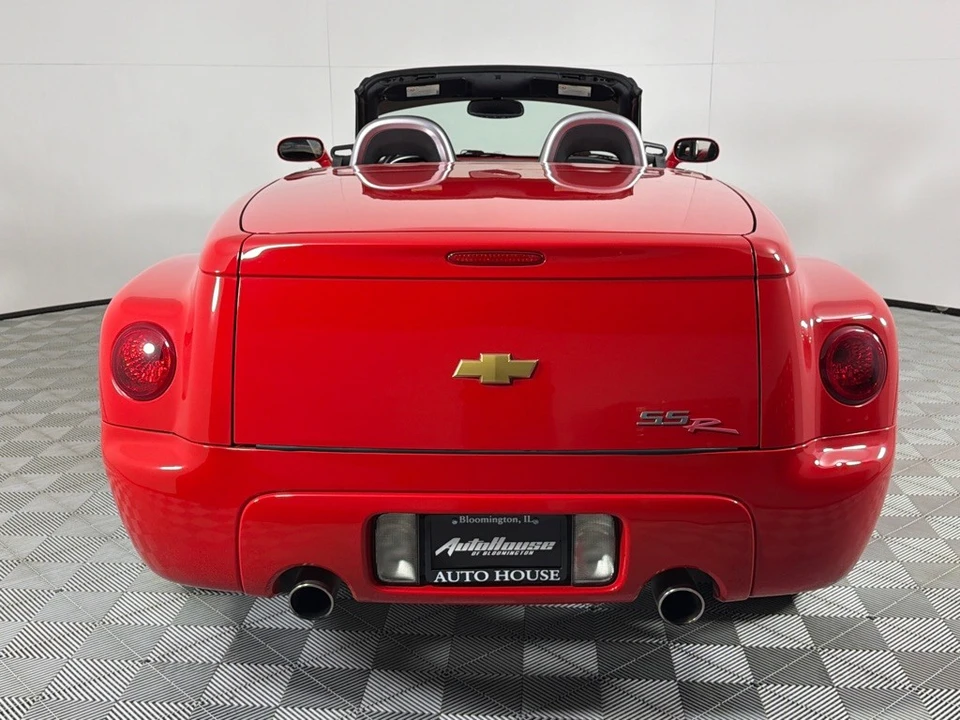 2004 Chevrolet SSR - Image 6 of 29