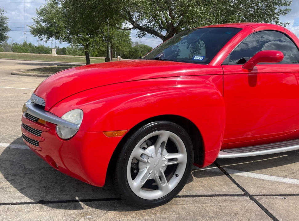 2004 Chevrolet SSR - Image 8 of 21