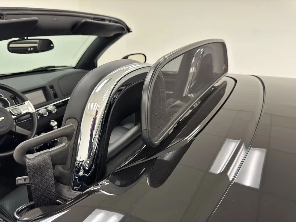 2004 Chevrolet SSR - Image 19 of 31