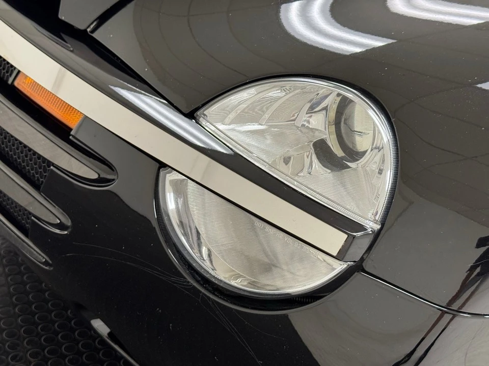 2004 Chevrolet SSR - Image 13 of 31