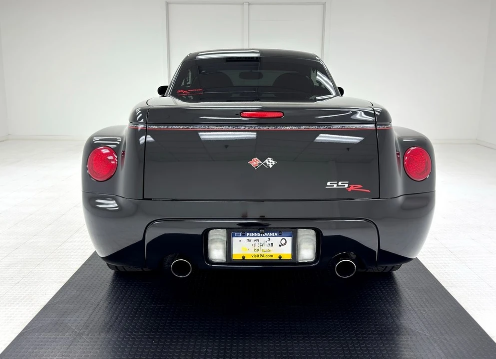 2004 Chevrolet SSR - Image 7 of 31