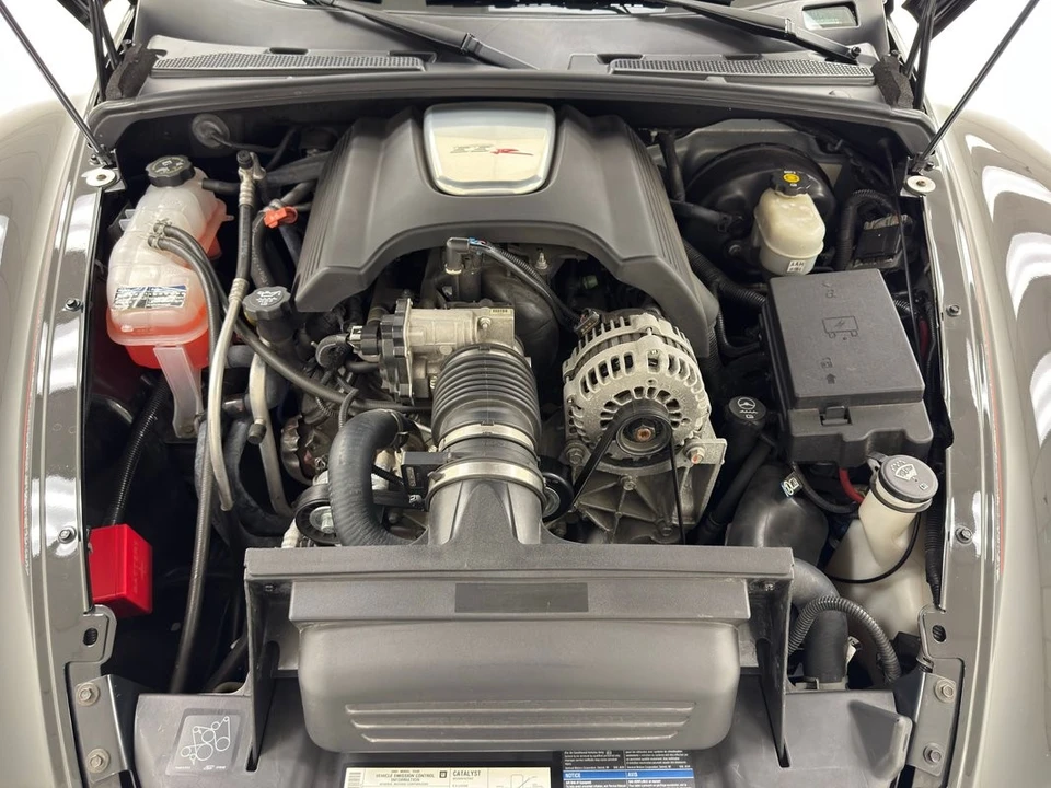 2004 Chevrolet SSR - Image 29 of 31
