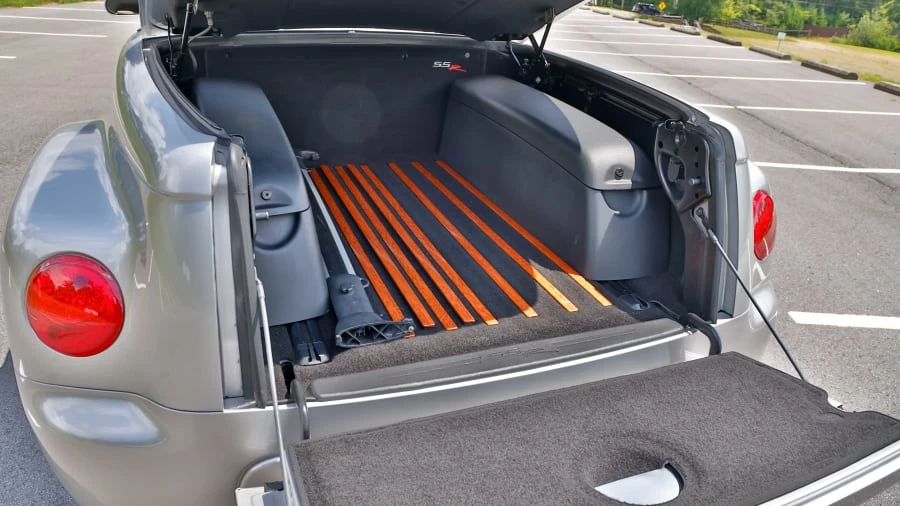 2004 Chevrolet SSR - Image 16 of 27