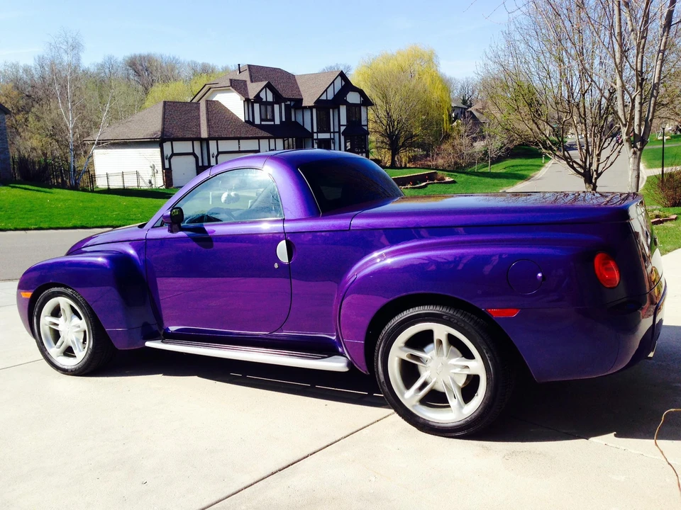 2004 Chevrolet SSR - Image 10 of 31