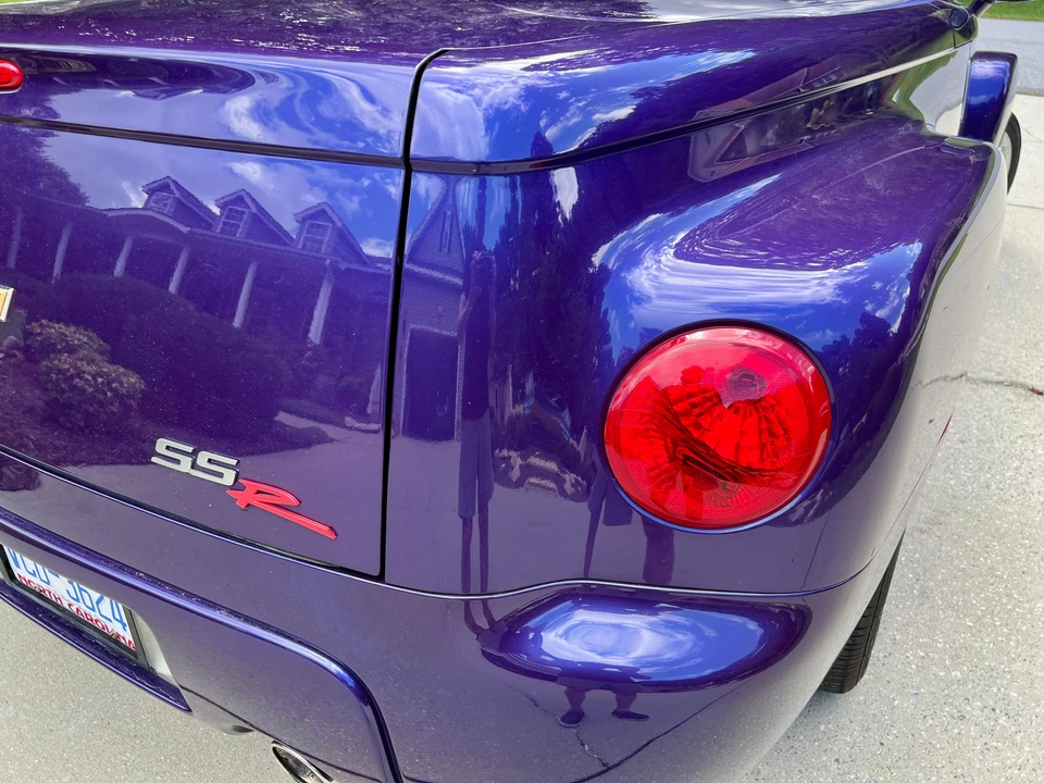 2004 Chevrolet SSR - Image 21 of 31