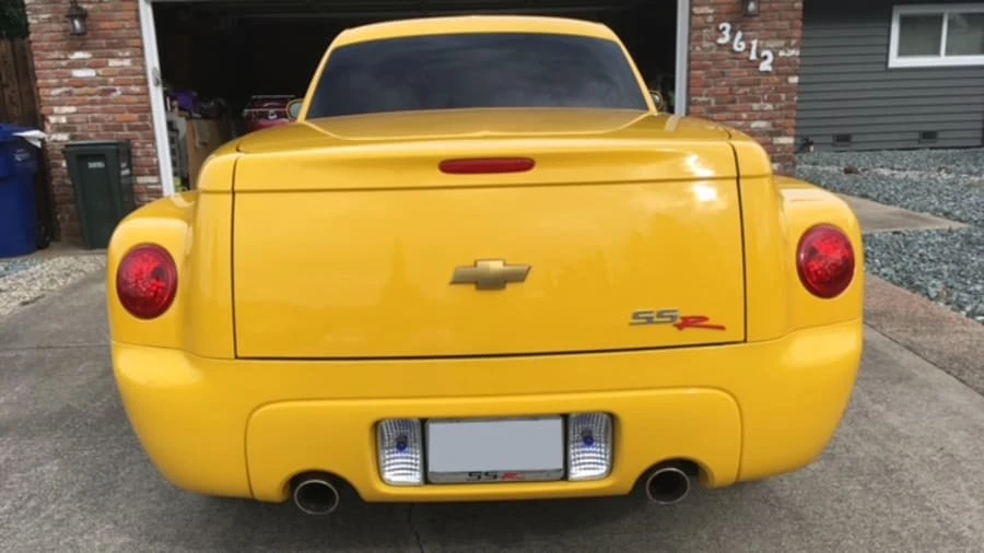 2004 Chevrolet SSR - Image 7 of 8