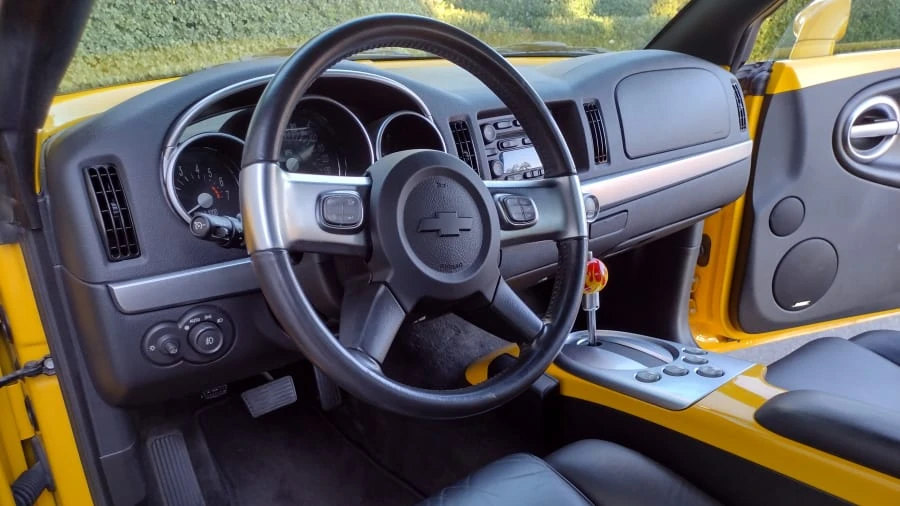 2004 Chevrolet SSR - Image 4 of 17