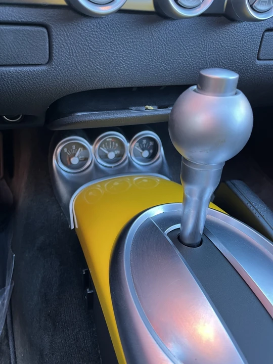 2004 Chevrolet SSR - Image 19 of 20