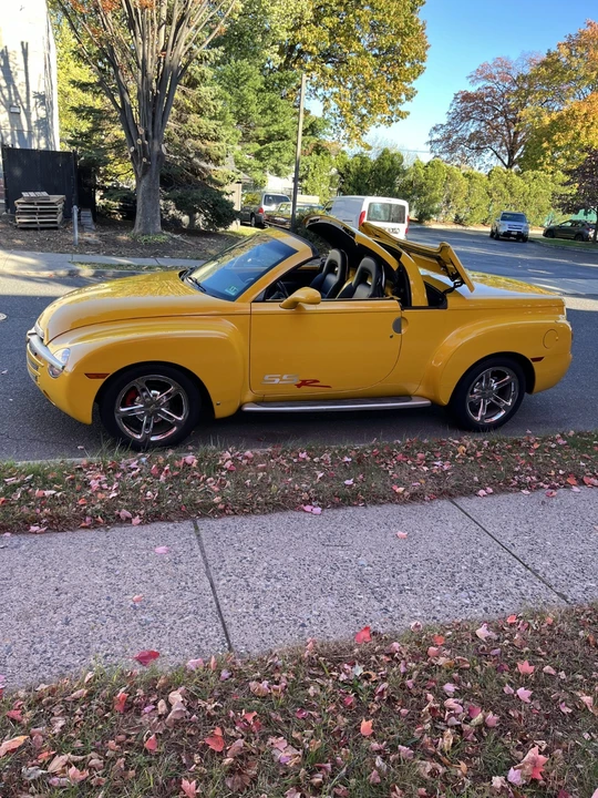 2004 Chevrolet SSR - Image 17 of 20