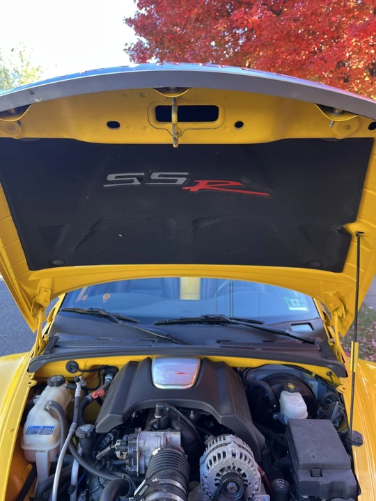 2004 Chevrolet SSR - Image 11 of 20