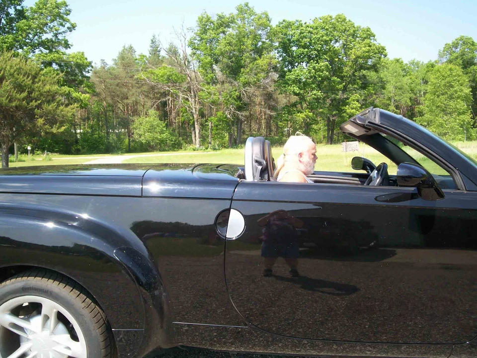 2004 Chevrolet SSR - Image 28 of 31