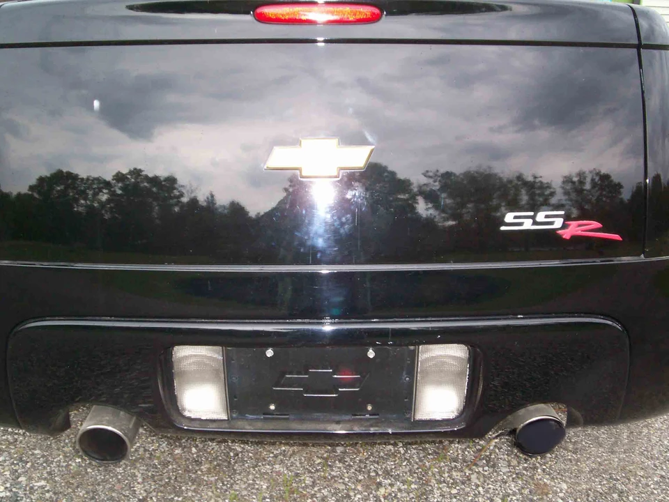 2004 Chevrolet SSR - Image 24 of 31