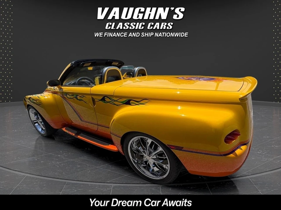 2004 Chevrolet SSR - Image 17 of 31