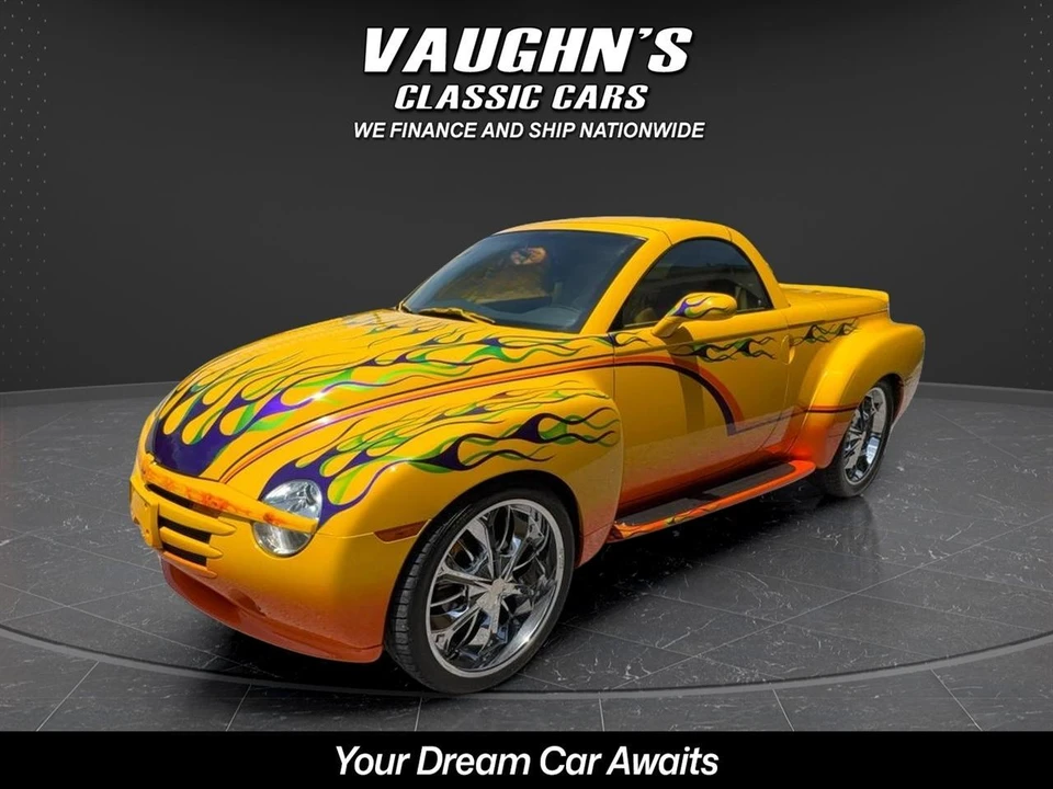 2004 Chevrolet SSR - Image 9 of 31