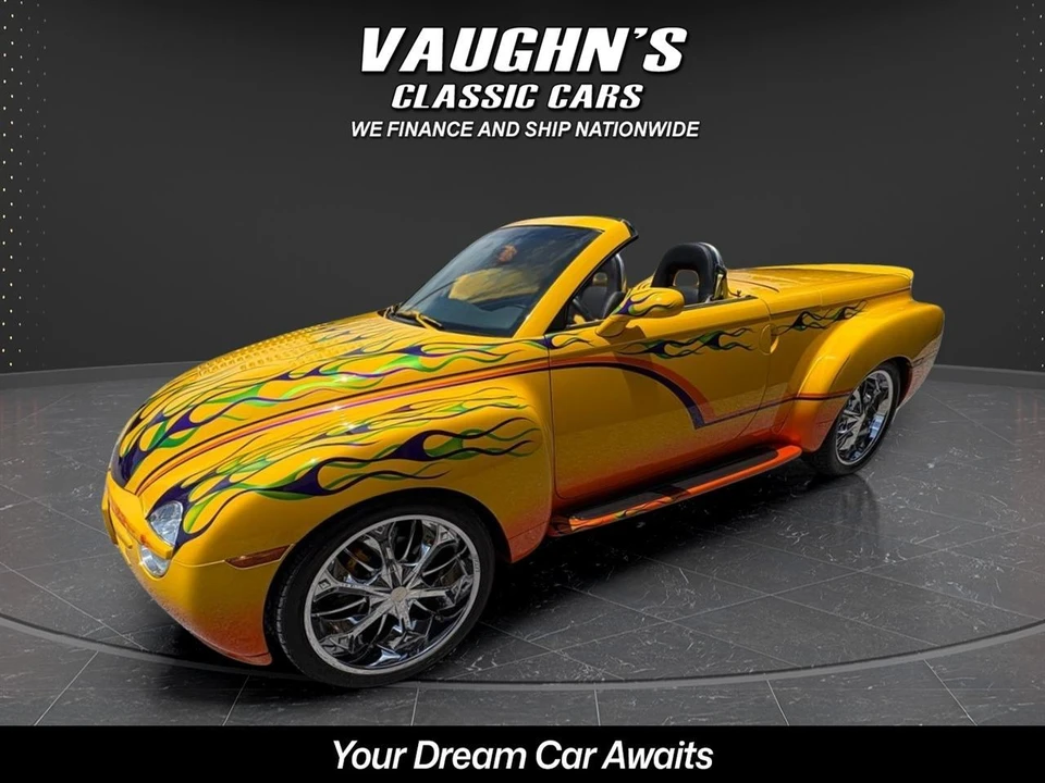 2004 Chevrolet SSR - Image 12 of 31