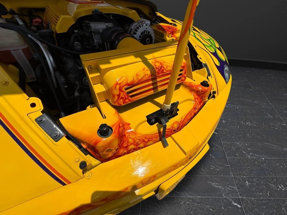 2004 Chevrolet SSR - Image 26 of 31