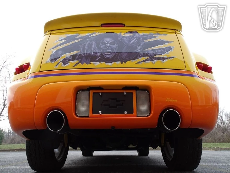 2004 Chevrolet SSR - Image 15 of 21