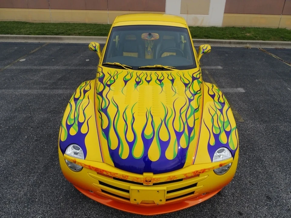 2004 Chevrolet SSR - Image 11 of 12