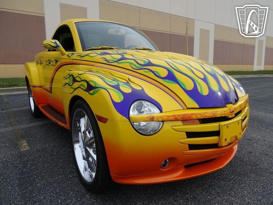 2004 Chevrolet SSR - Image 23 of 31