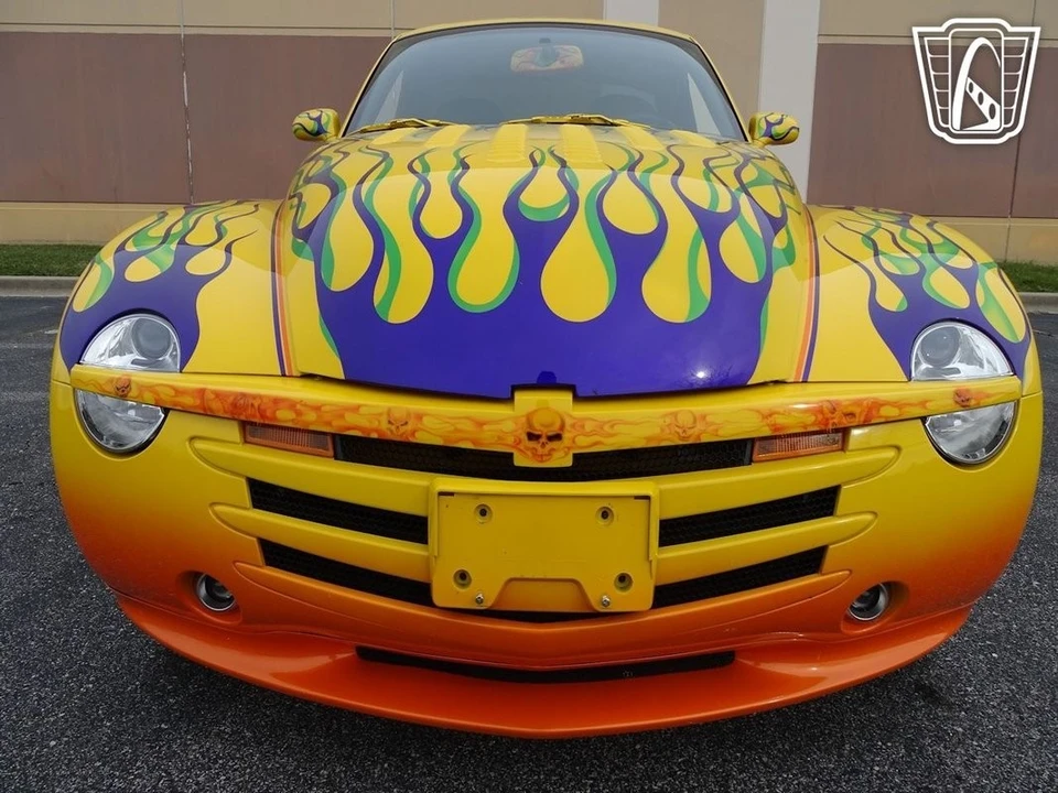 2004 Chevrolet SSR - Image 26 of 31