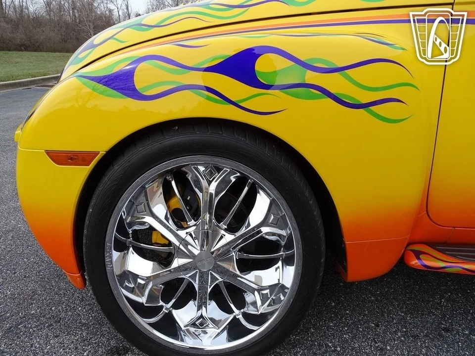 2004 Chevrolet SSR - Image 31 of 31