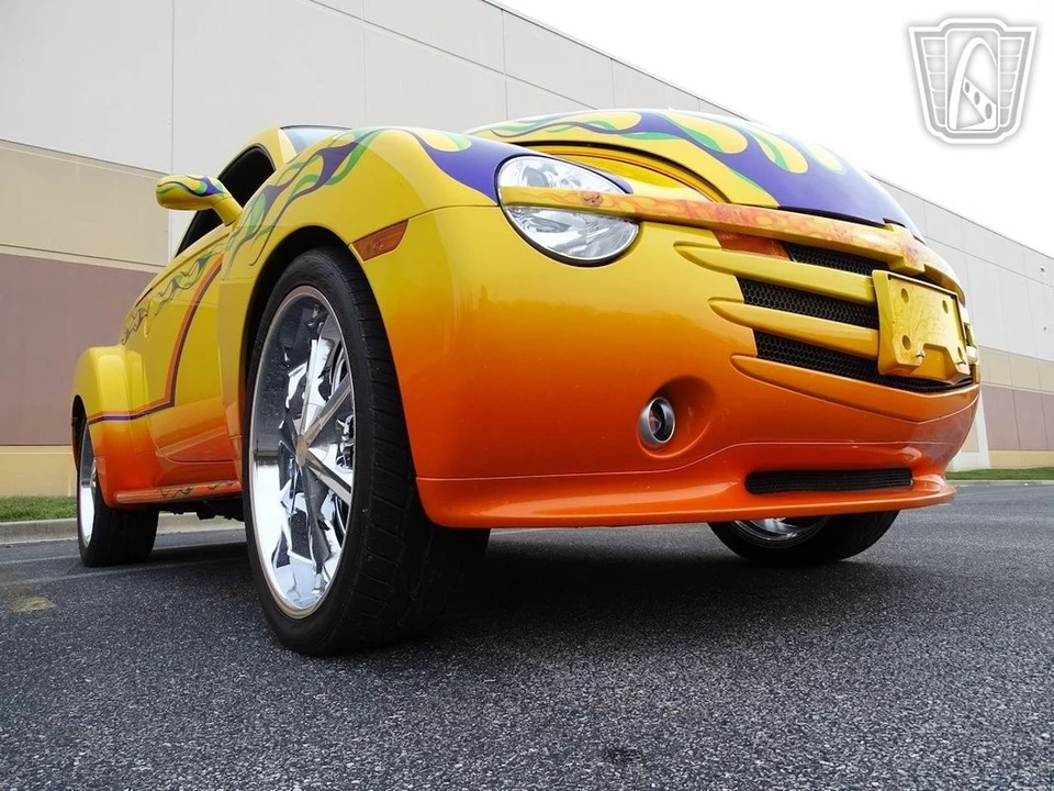 2004 Chevrolet SSR - Image 24 of 31