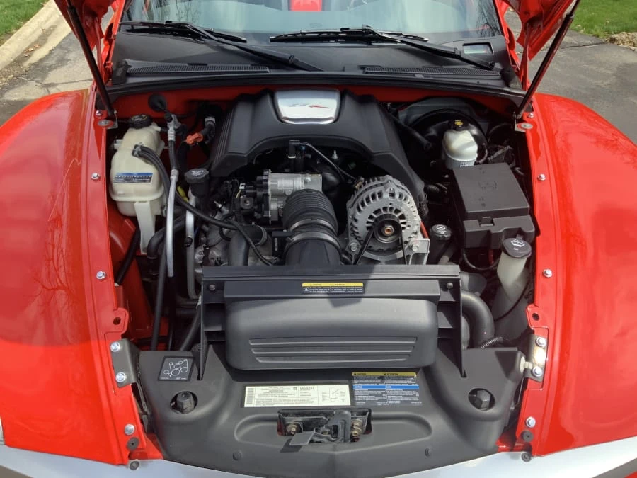 2004 Chevrolet SSR - Image 9 of 20