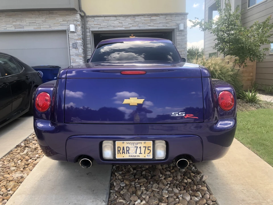 2004 Chevrolet SSR - Image 9 of 10
