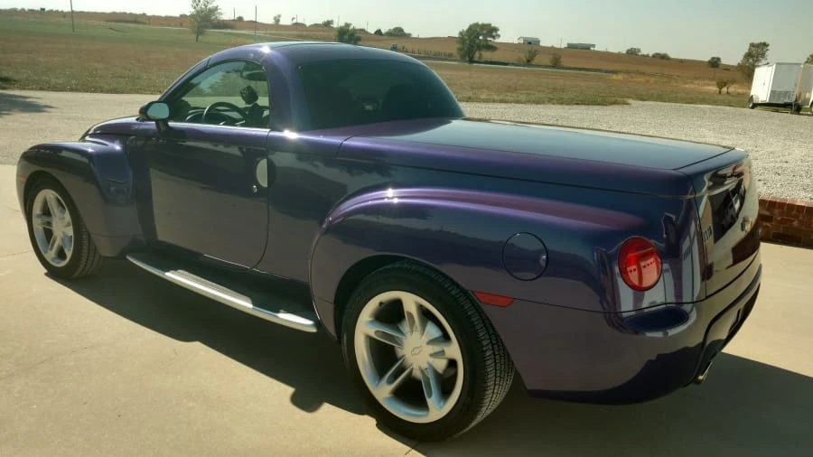 2004 Chevrolet SSR - Image 3 of 16