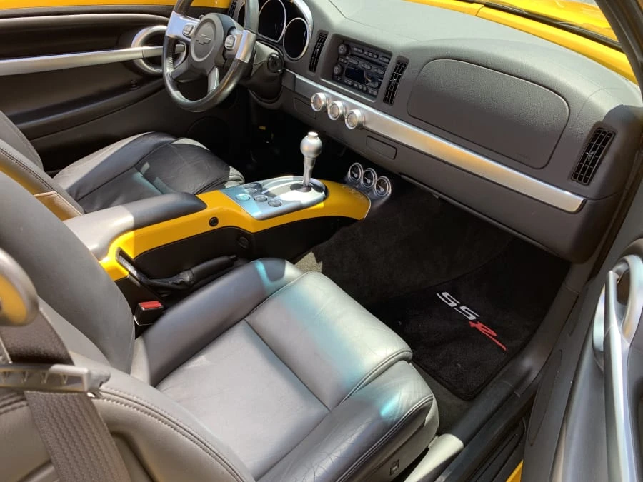 2004 Chevrolet SSR - Image 5 of 10